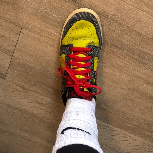 Unique Nikes - Picture 4 of 8